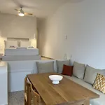 Syllac Elegant شقة Dhriopís