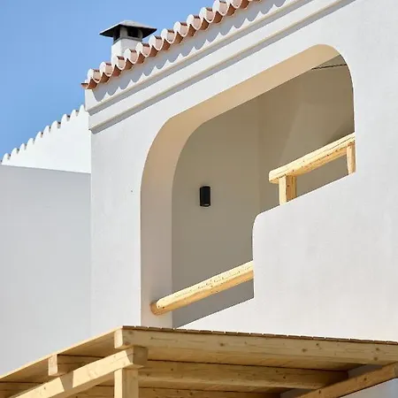 Syllac Elegant Dhriopís